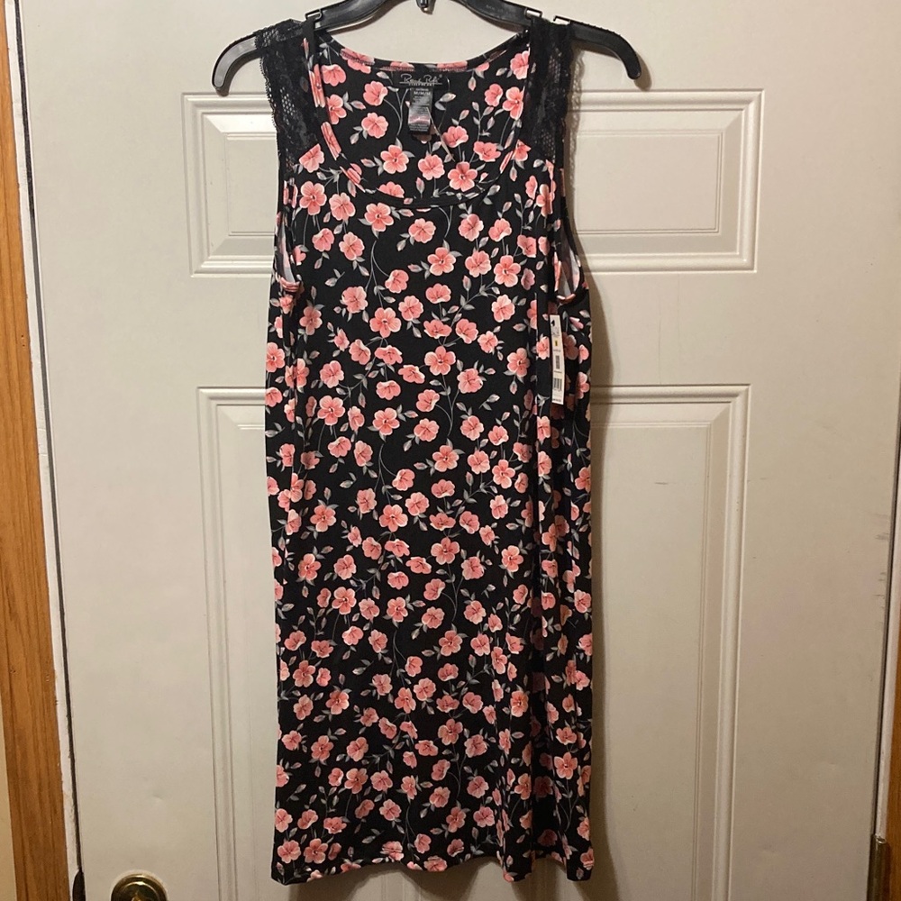 Rene Rofe Pajamas M Black and Pink NWT